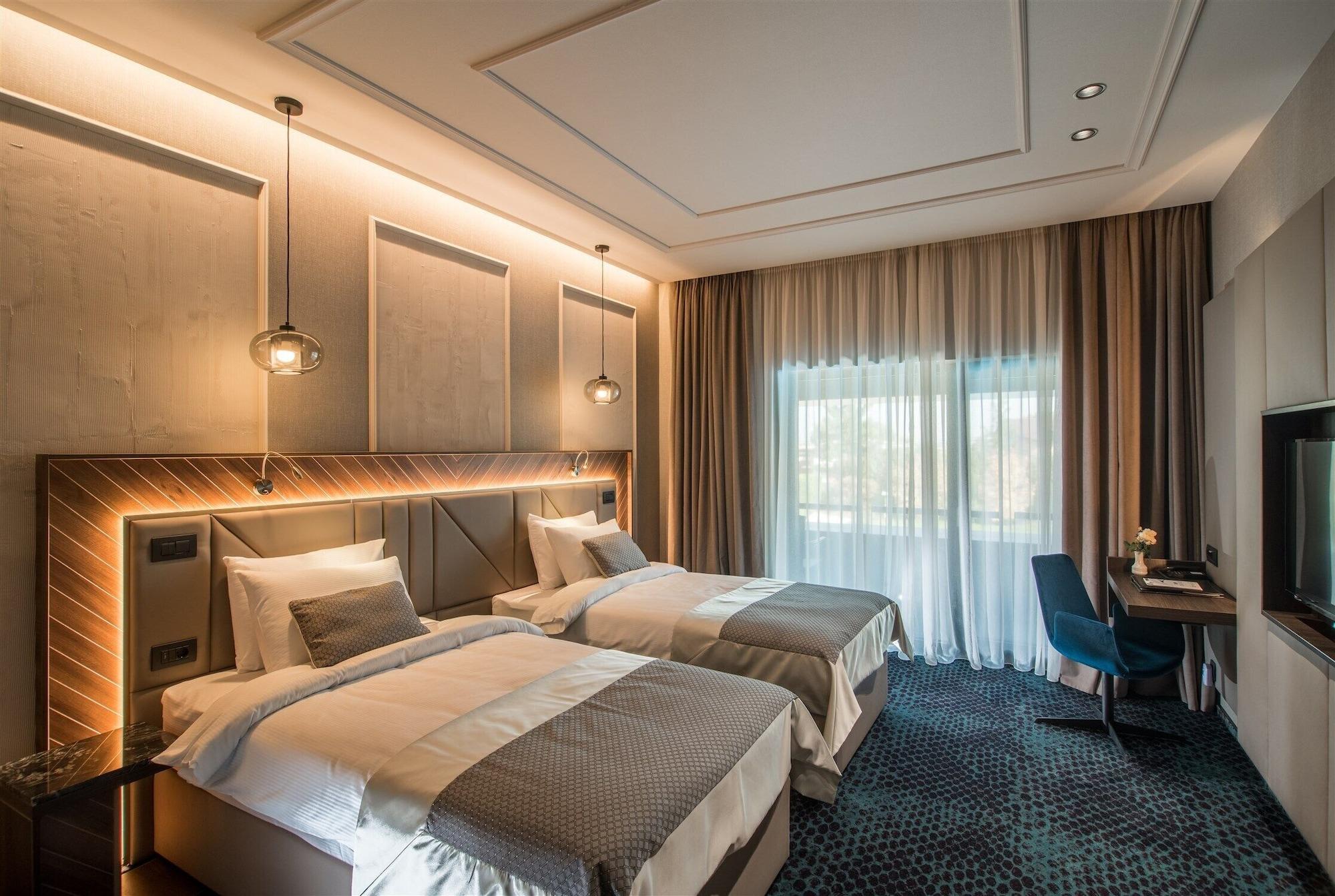Sky Blue Hotel & Spa Paulesti  Exterior photo